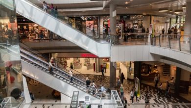 Shop closures at lowest level in five years