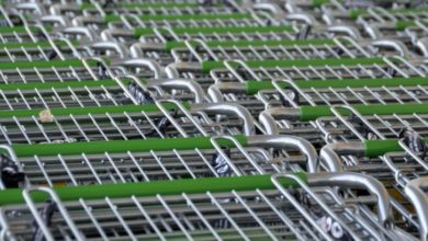 UK retail sales drop as inflation rises