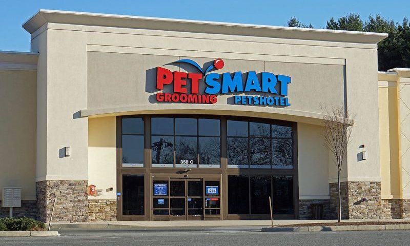 PetSmart president and CEO has resigned