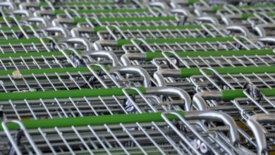 Retail parks outperform high street and shopping centres