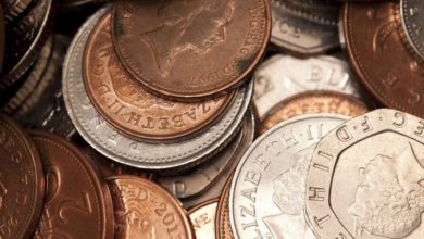Household finances slow UK spending growth