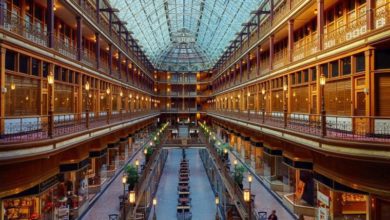 Retail administrations increase in five-year-first