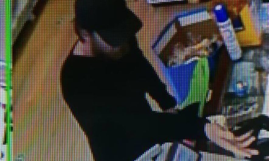 Orpington pet shop targeted by scammer sends out warning