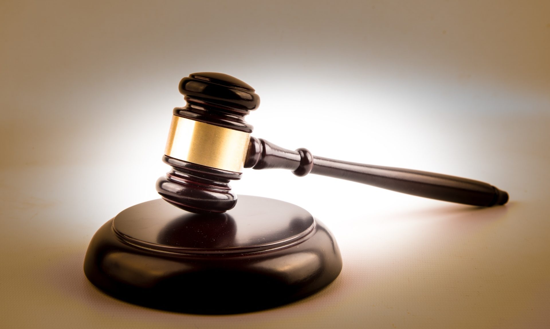 Suspended sentence for pet shop burglary man