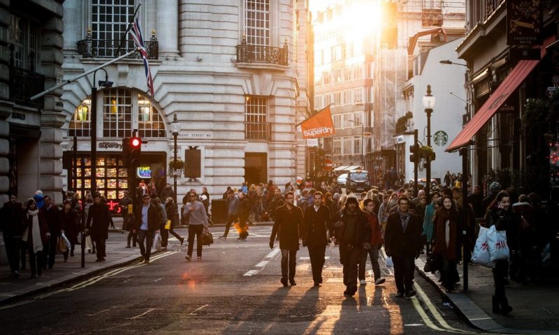 Shop vacancies fall for third quarter in a row