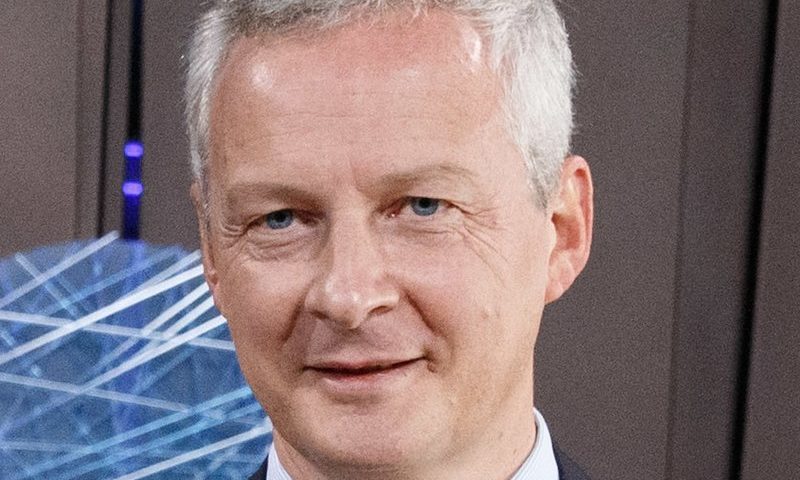 Retail landlords reined in, France gets touch on tax havens, and insurers face biggest ever payouts