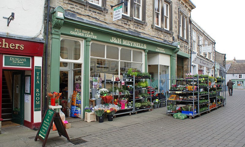 Richmond pet shop donates plants to NHS workers amid pandemic