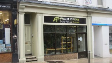 Isle of Wight pet shop launches zoo fundraiser