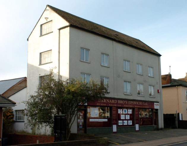 Barnard Brothers closes after 100 years of trading