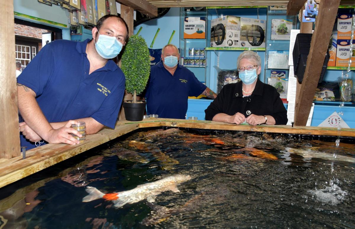 Burgos Pet World extends aquatic centre