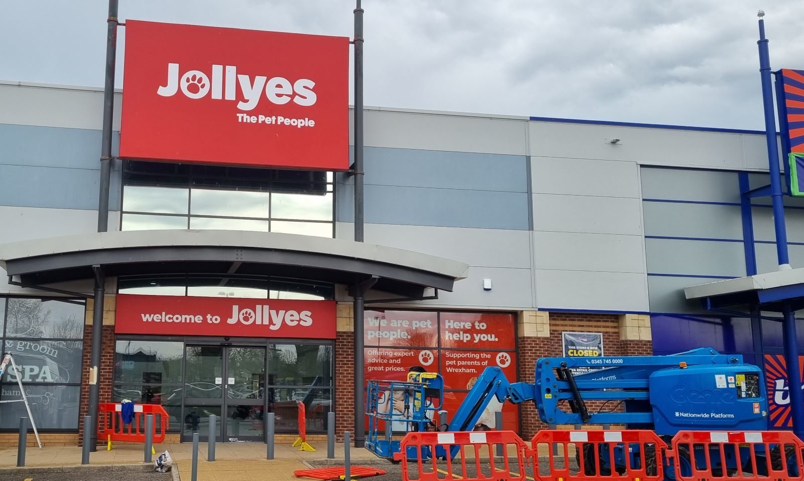 Jollyes names opening date for Chichester and Pontefract stores