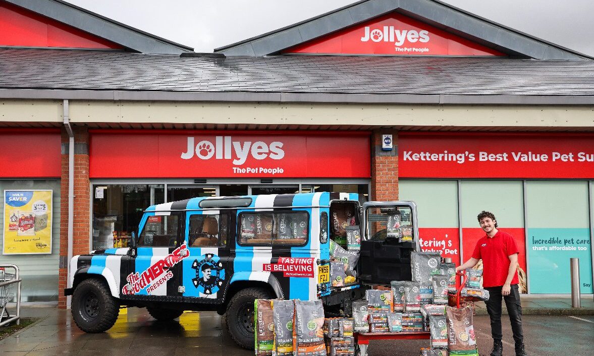 Jollyes BillyChip partnership raises £25,000 in six weeks