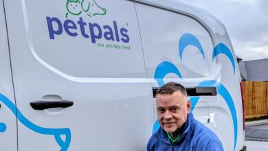 Former actor Andy Tierney launches Petpals franchise store in Halesowen